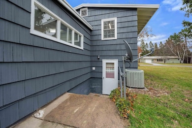 905 SW 4th Ave, Grand Rapids, MN 55744 - photo 6