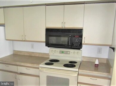 1801 Roberts Way, Voorhees, NJ 08043 - photo 4