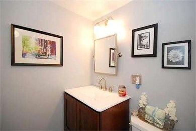 334 Tappan St unit 5, Brookline, MA 02445 - photo 4