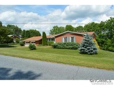 132 Keystone Dr, Asheville, NC 28806 - photo 2