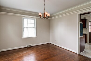 2718 Kent-124