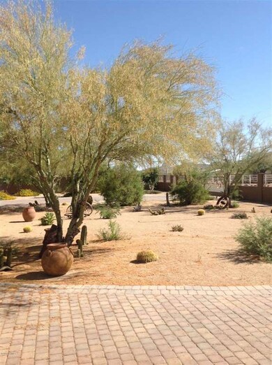 LOTS OF PAVERS IN THIS DRIVE WAY