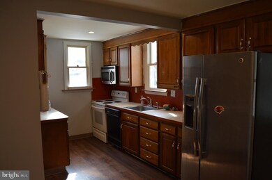 504 W South Ave, Glenolden, PA 19036 - photo 7