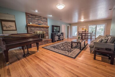 18277 Deer Run Ln Saint James-large-007-