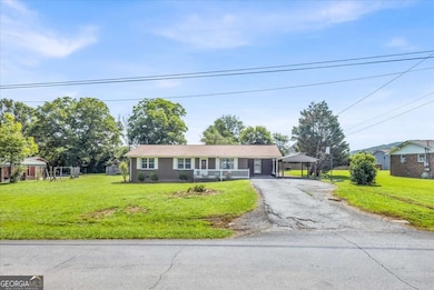 129 Green Meadow Ln NE, Calhoun, GA 30701 - photo 2