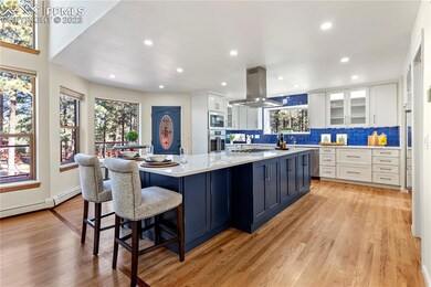 NEW Super High-End Kitchen