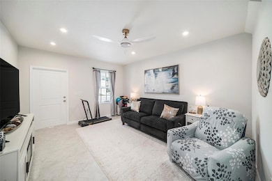 12264 Grizzly Ln, New Port Richey, FL 34654 - photo 3