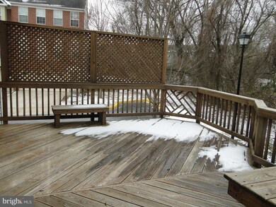 10409 Glen Spring Ln, Bowie, MD 20720 - photo 3