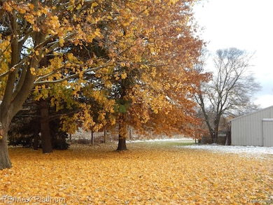 10321 E Lovejoy Rd, Perry, MI 48872 - photo 7