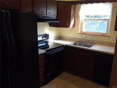 5264 Herman St, Germansville, PA 18053 - photo 6