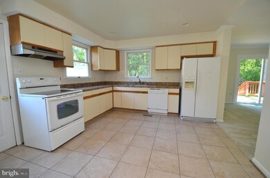 1442 Cedarhurst Rd, Shady Side, MD 20764 - photo 6