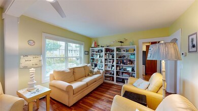 41 Vanstone Ave, Warwick, RI 02889 - photo 7