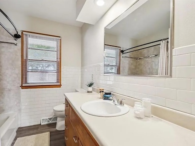 3929 64th St, Urbandale, IA 50322 - photo 4