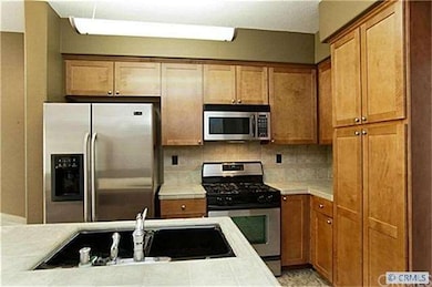 Cabinets & Appliances are in Great Condition