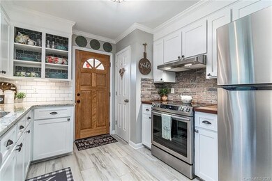 611 Pebblestone Ct, Statesville, NC 28625 - photo 5