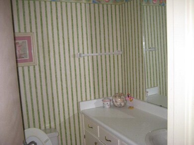 1460 Ocean Blvd unit 105, Saint Simons Island, GA 31522 - photo 6