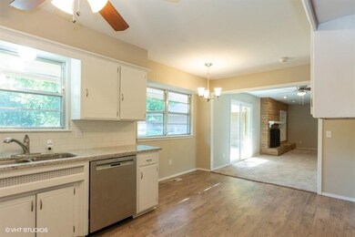 5916 N Sterling Dr, Oklahoma City, OK 73122 - photo 7