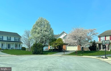 6806 Wythe Ct, Frederick, MD 21703 - photo 3