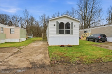 3583 Austin Rd unit 131, Geneva, OH 44041 - photo 3