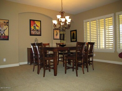 FORMAL DINING