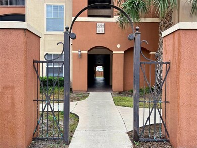 5566 Metrowest Blvd unit 2-105, Orlando, FL 32811 - photo 2