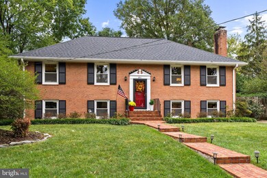 8411 Crown Place, Alexandria, VA 22308 - photo 3