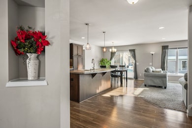 1333 Blazingstar Ln, Sun Prairie, WI 53590 - photo 5