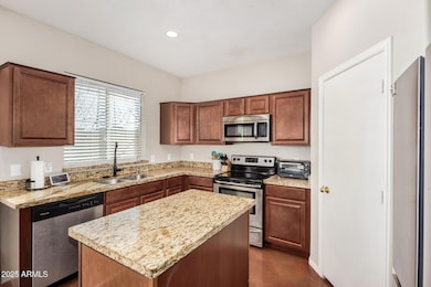 1405 S 121st Dr, Avondale, AZ 85323 - photo 7