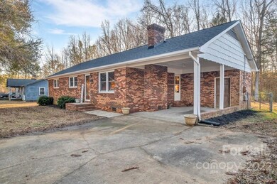 4925 Greenwood Dr, Gastonia, NC 28052 - photo 2