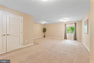 5203 Wyndholme Cir, Baltimore, MD 21229 - photo 6