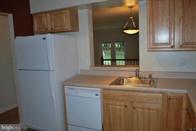 3828 Chesterwood Dr, Silver Spring, MD 20906 - photo 2