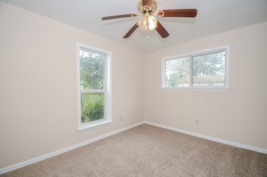 305 Leon Rd, Rosenberg, TX 77471 - photo 5