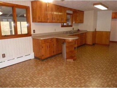 91 High St, Palmer, MA 01069 - photo 3