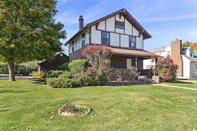 901 W 5th St, Perry, IA 50220 - photo 2