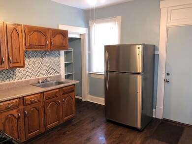Maynard 82 Kitchen