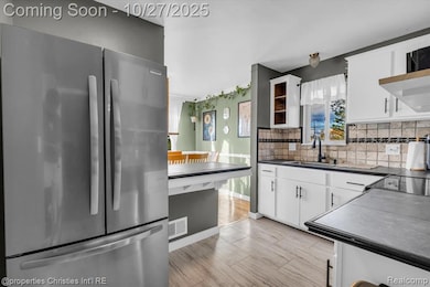 29654 Hoover Rd unit 129, Warren, MI 48093 - photo 7