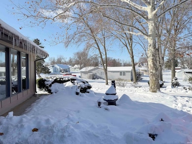 527 E Jefferson St, Columbia City, IN 46725 - photo 3