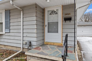 2614 Fairfax Rd, Lansing, MI 48910 - photo 5