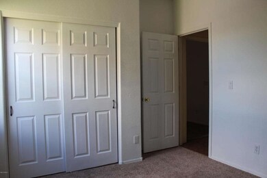 Bedroom01-01