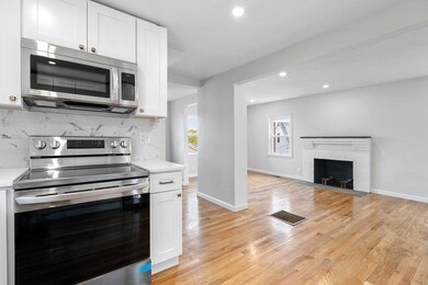 81 Lakeview Ave, Waltham, MA 02451 - photo 6