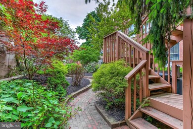 117 W Barre St, Baltimore, MD 21201 - photo 3