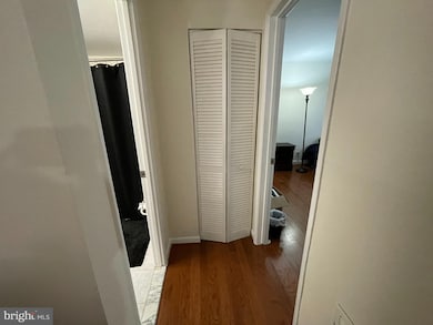 3702 N Rosser St unit T2, Alexandria, VA 22311 - photo 2