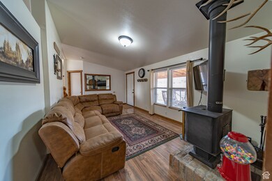 180 E Main St, Ferron, UT 84523 - photo 4
