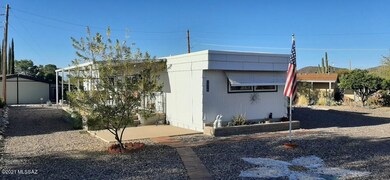6059 W Bar X St porch