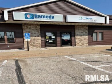 1950 Dodge Rd NE unit NE, Cedar Rapids, IA 52402 - photo 2