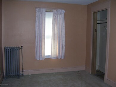 1012 Baker St, Taylor, PA 18517 - photo 5