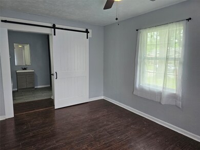 10911 Royal Pine Dr, Houston, TX 77093 - photo 4