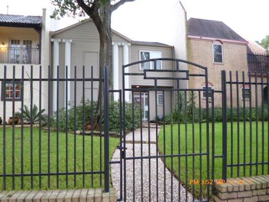 9723 Briar Forest Dr, Houston, TX 77042 - photo 2