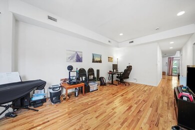 1728 N Campbell Ave unit 1, Chicago, IL 60647 - photo 2