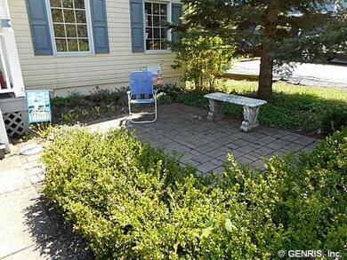 Patio. Front patio.